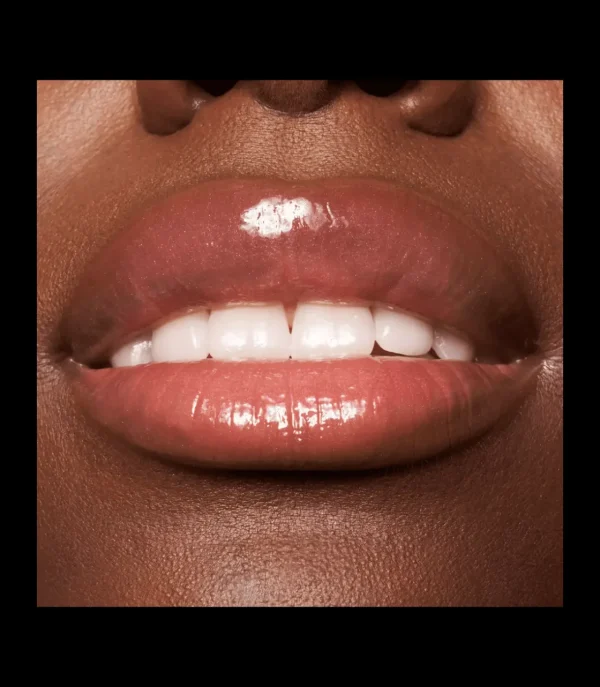ESSENCE COSMETICS Ess. Bálsamo labial the super balm 01^ Barra De Labios